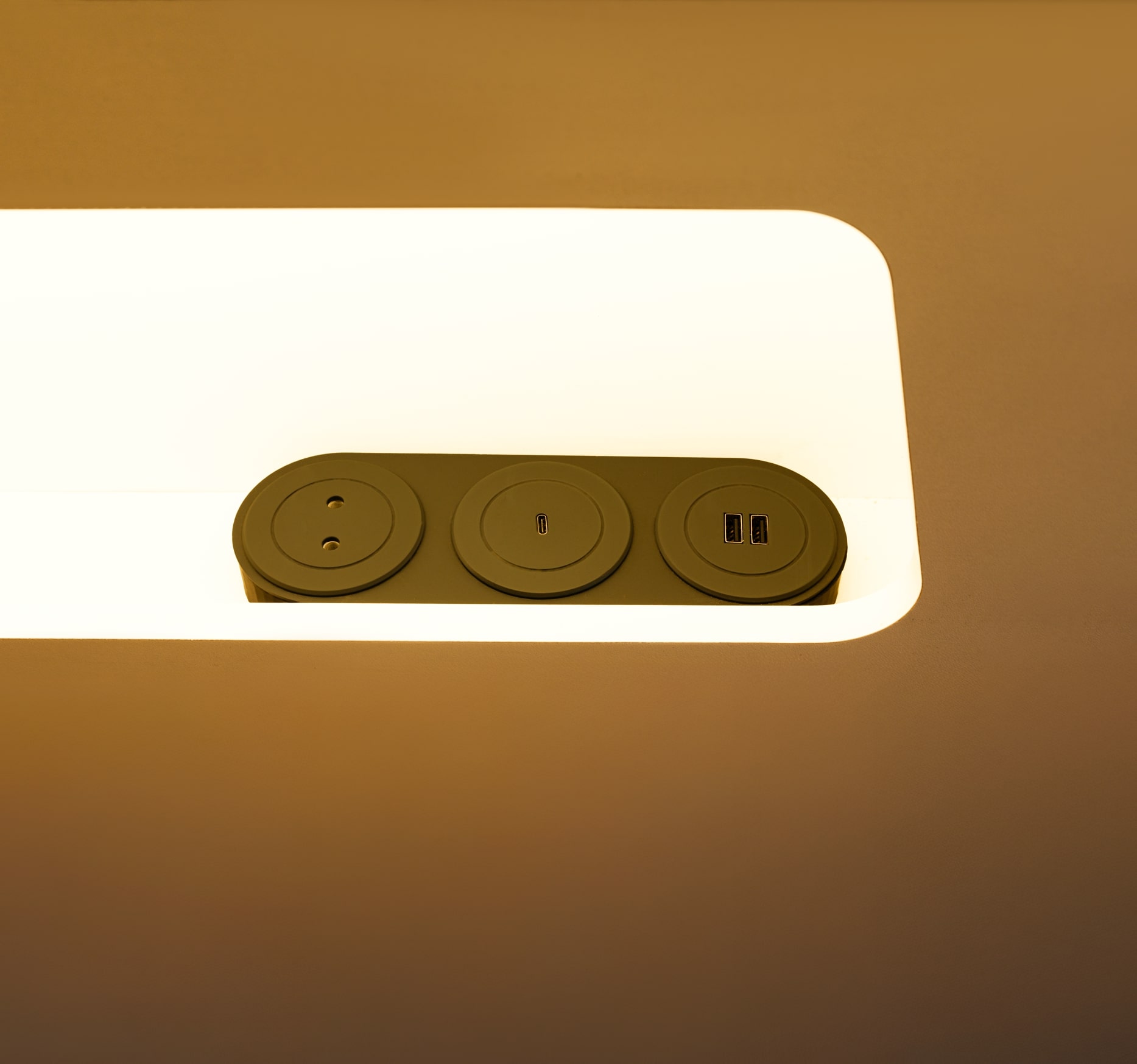 Vitarc Karavan Kablo Girişleri